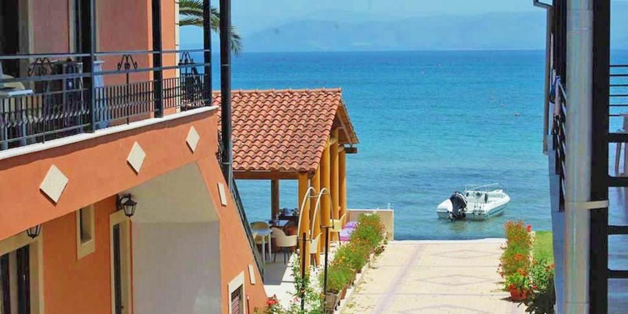 Seafront * Κάβος